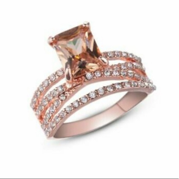 18k Rose Gold Morganite Ring - Picture 7 of 15